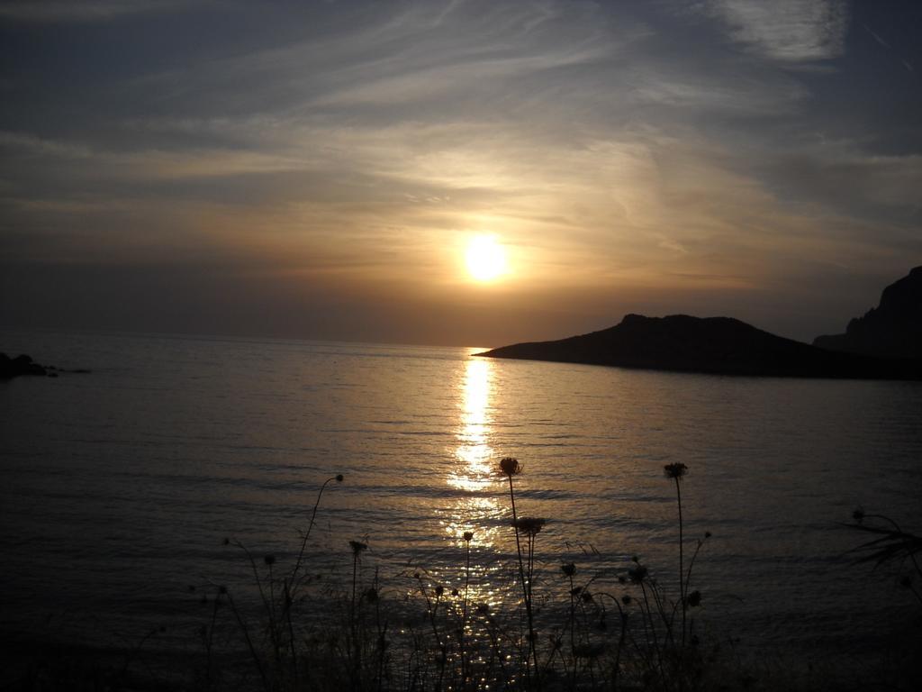 Amphitrite Apartment Myrties Ruang foto