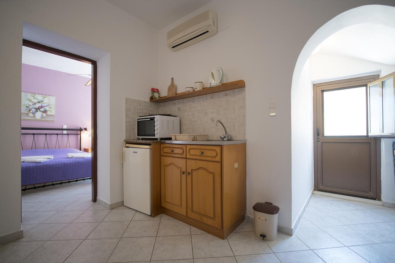 Amphitrite Apartment Myrties Bagian luar foto